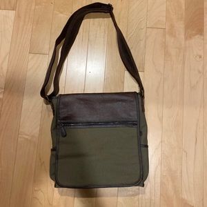 Barnes and Noble messenger bag